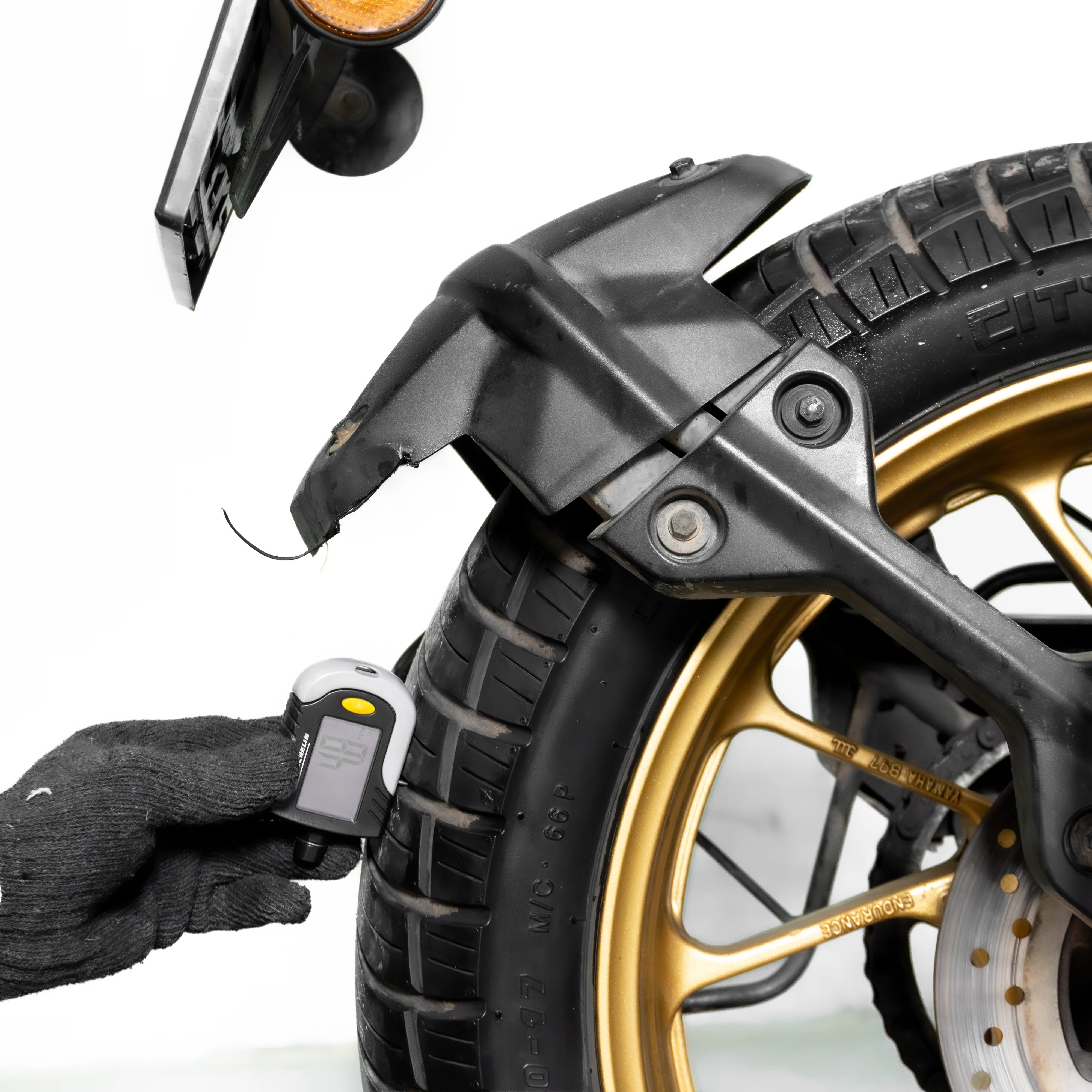 Yamaha R15 V4 - Image 3