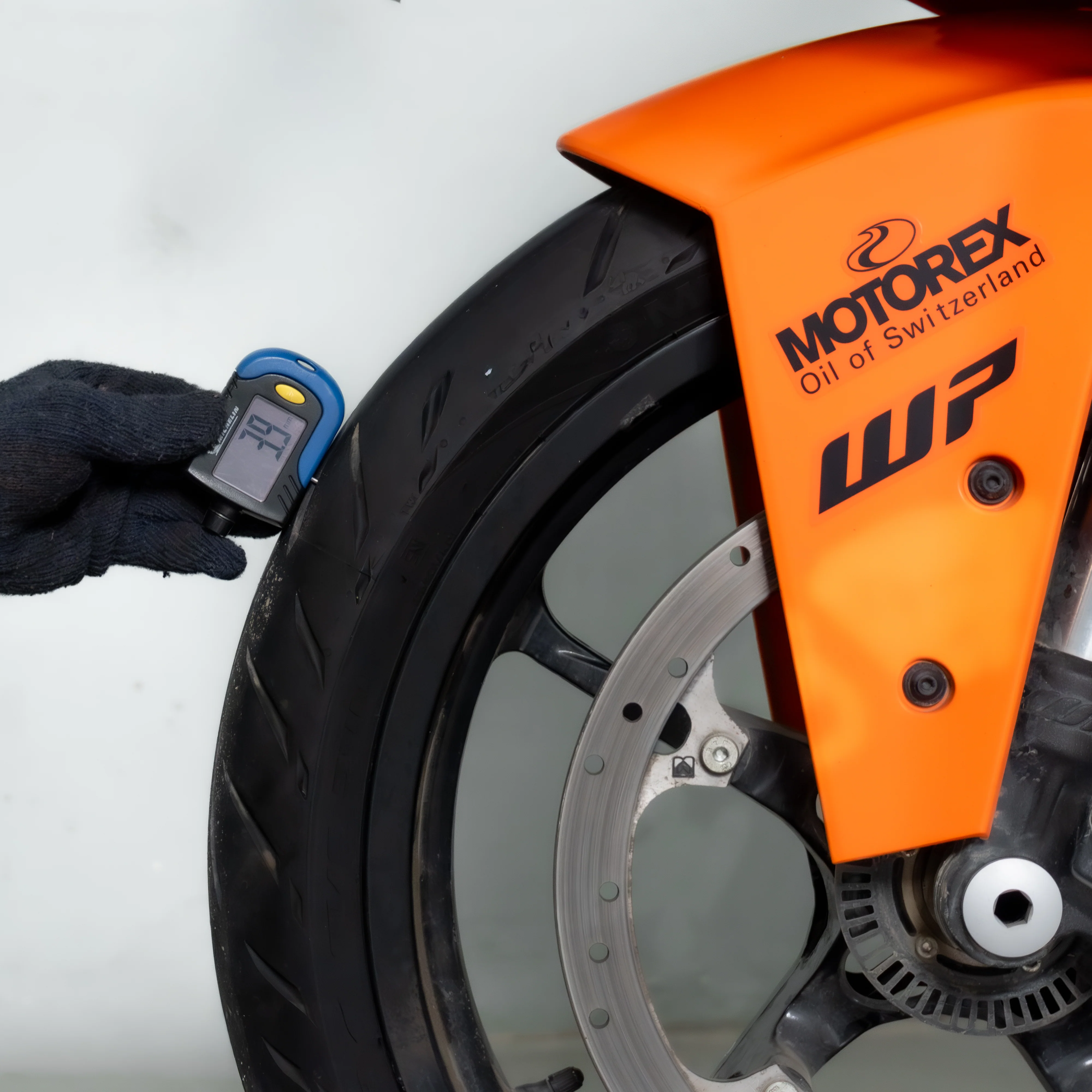 KTM RC 390 - Image 4