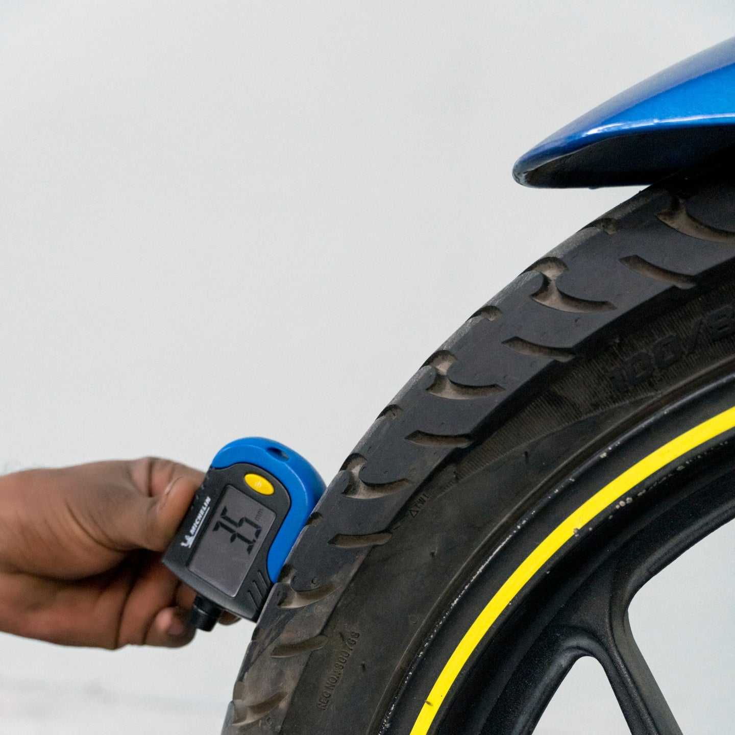 Suzuki Gixxer SF - Image 4