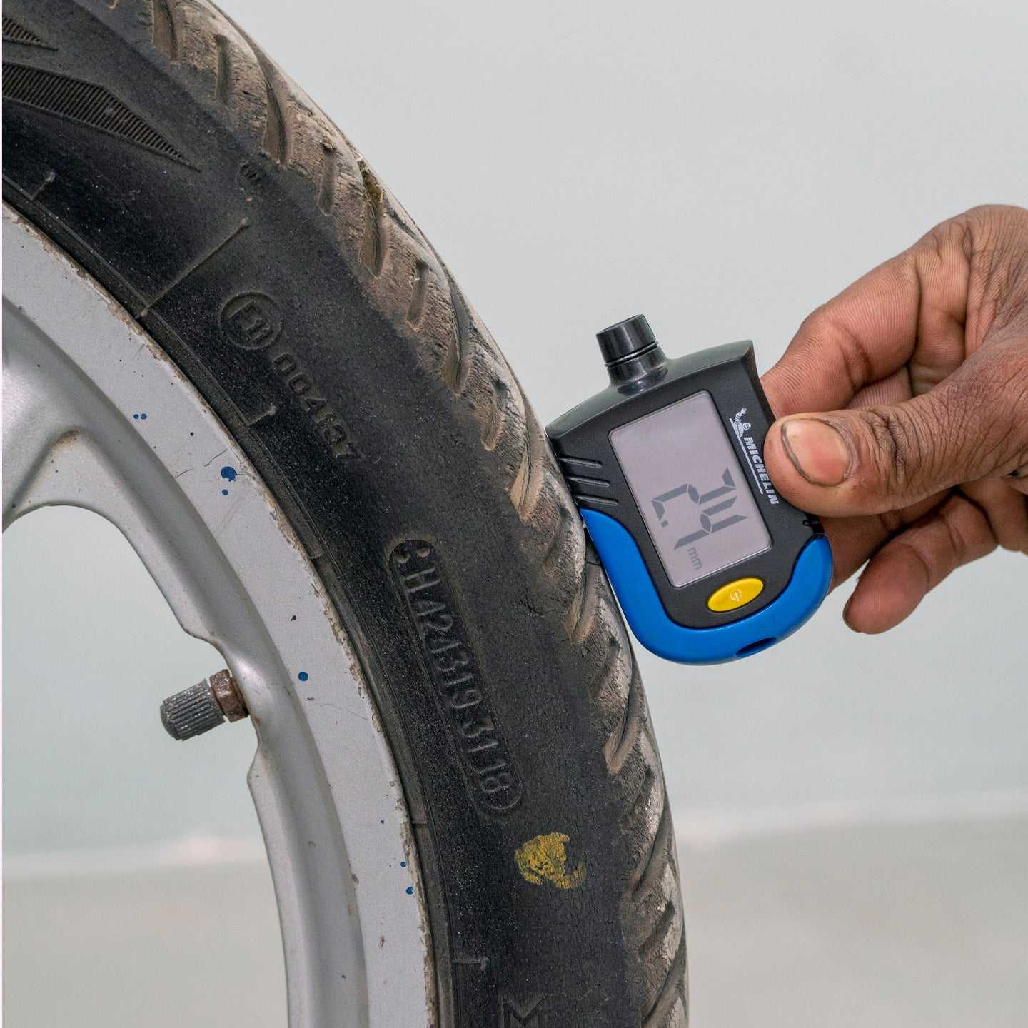 Bajaj CT 100 - Image 6