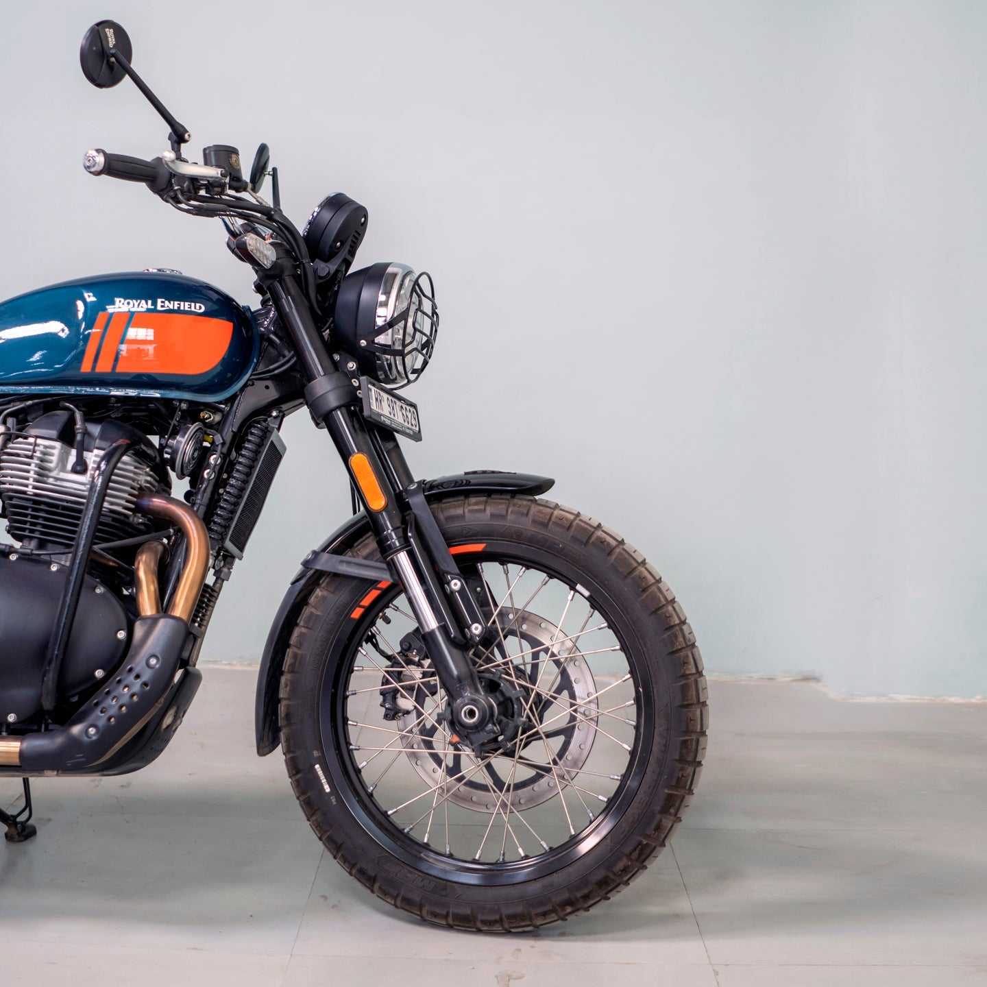 Royal Enfield Bear 650 - Image 8