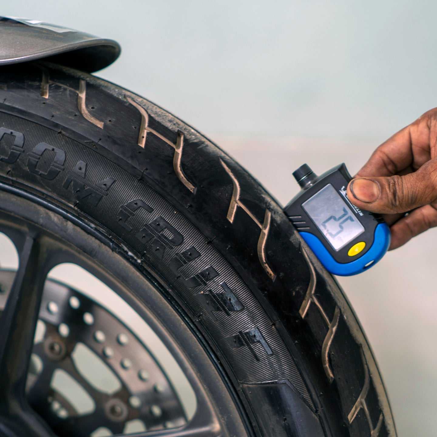 Royal Enfield Interceptor 650 - Image 6