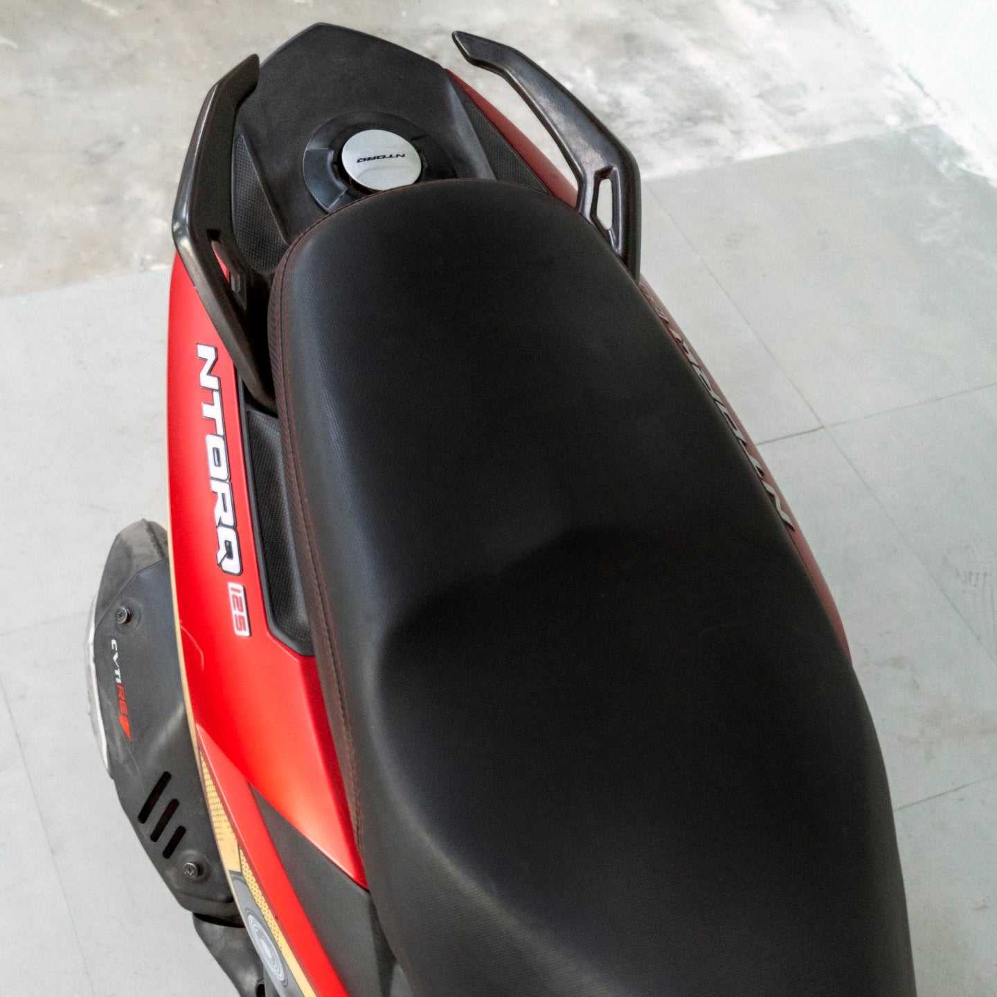 TVS Ntorq 125 Iron Man - Image 7