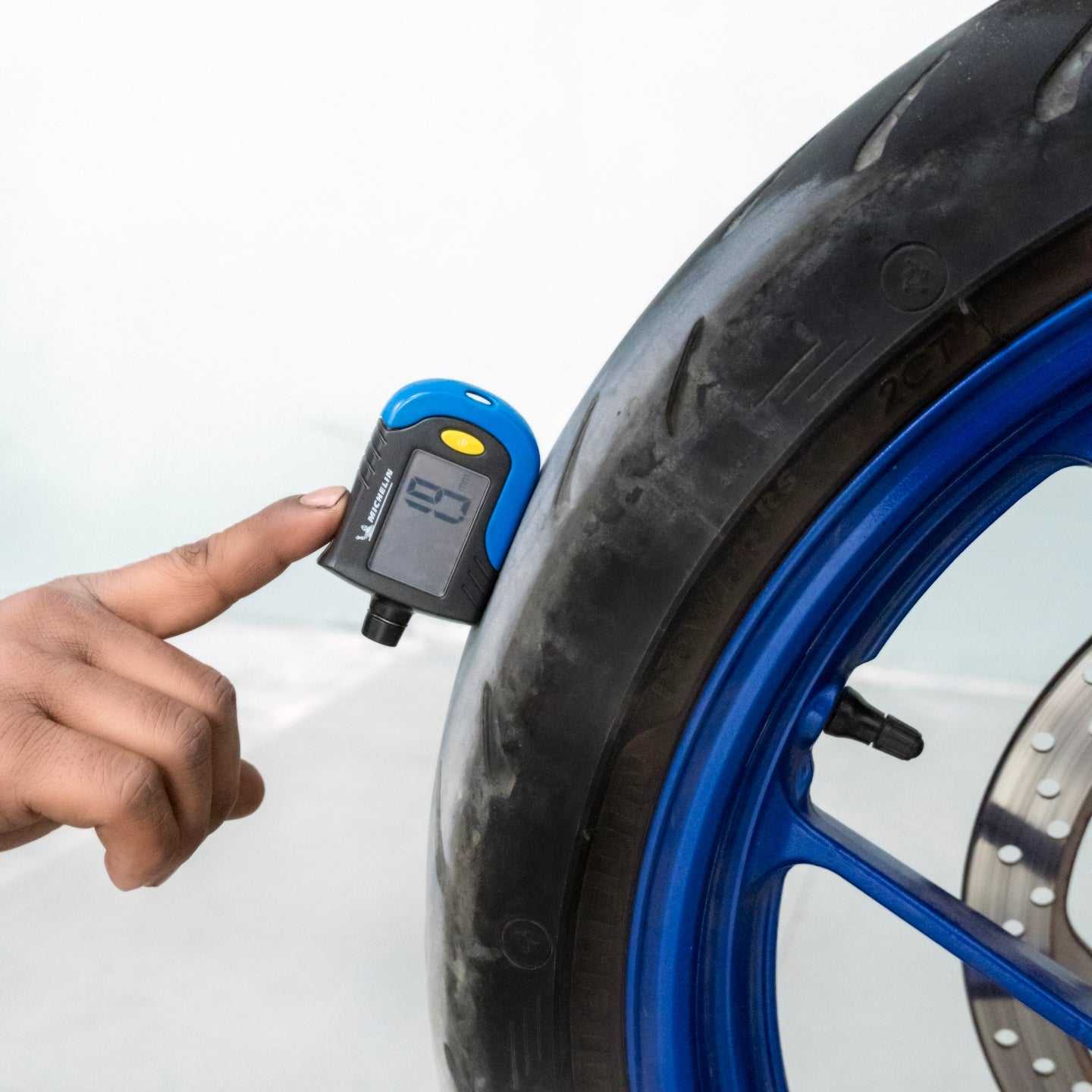 Yamaha R15 M - Image 4